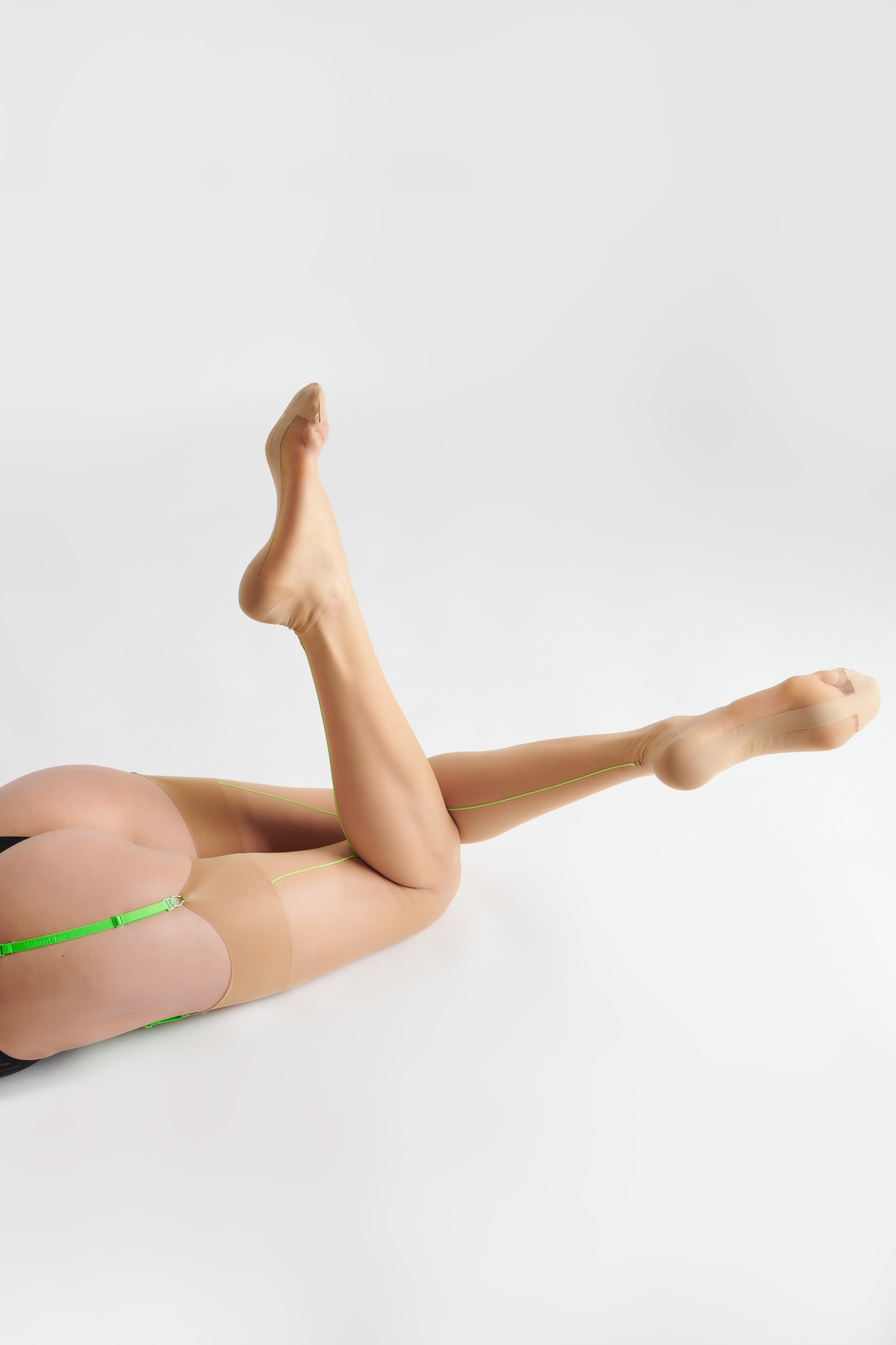 Autentiche calze velate in nylon con cucitura fluo - 15D - Legwear