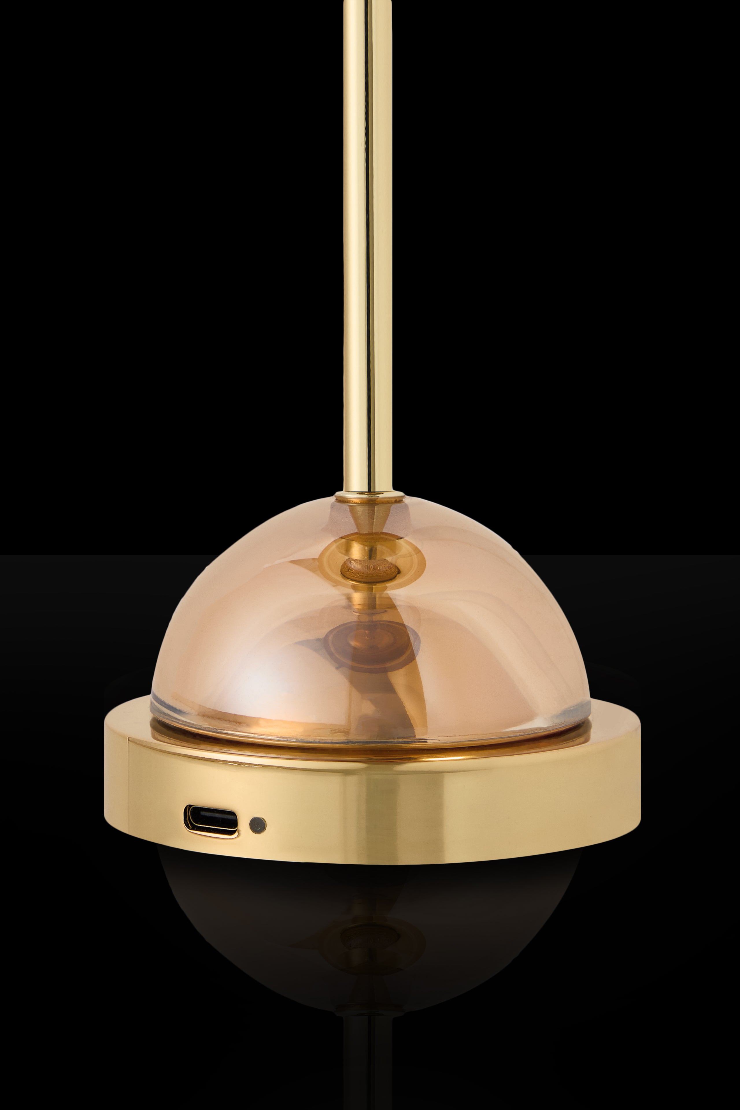 La Vertigineuse - Lampe à poser rechargeable - Curiosités Désirables ©