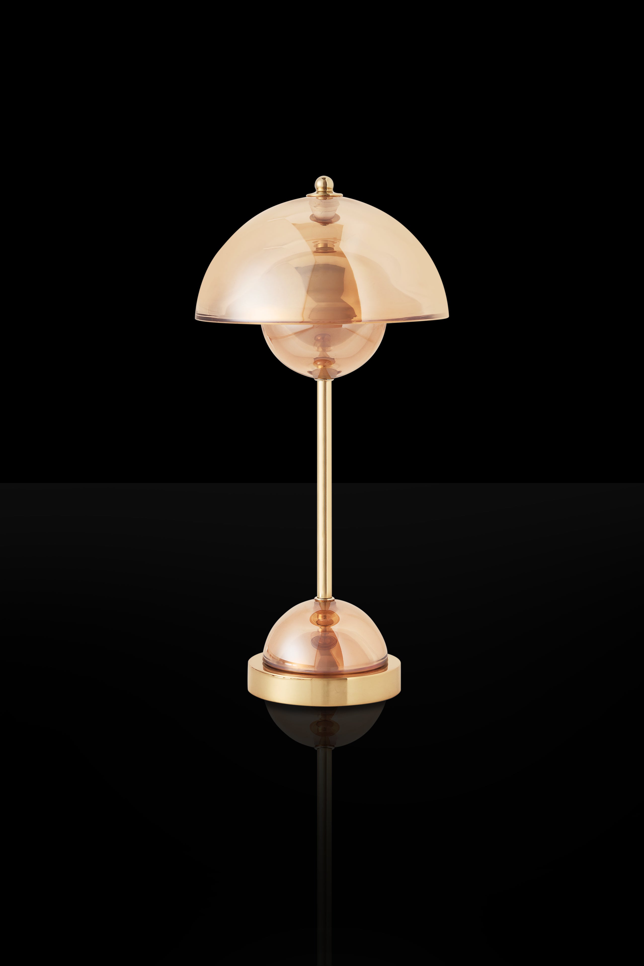 La Vertigineuse - Lampe à poser rechargeable - Curiosités Désirables ©